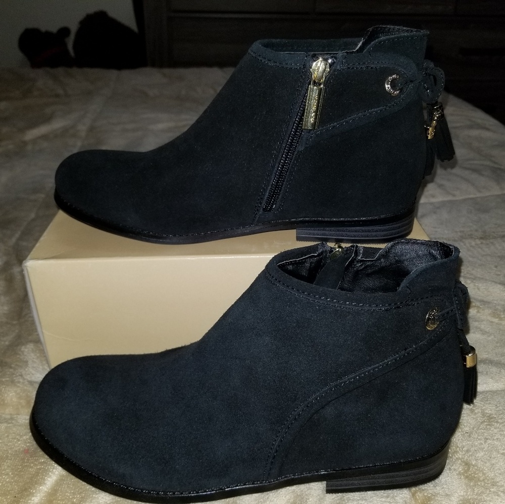 Mk booties